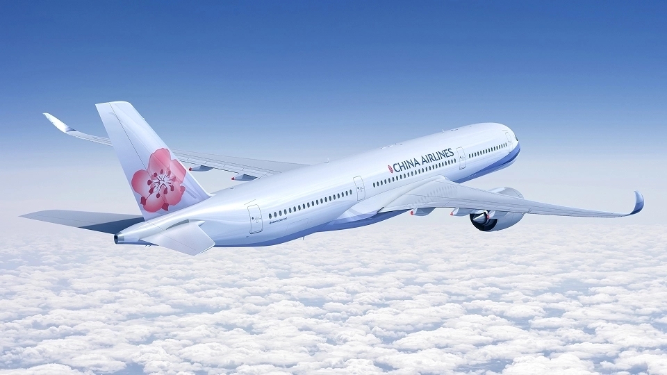 Membership-benefits - Join dynasty member - Action card - Airplane image