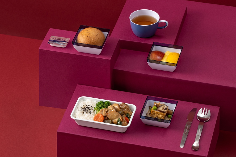 onboard-dining-detail-moonmoon-1000x667-8