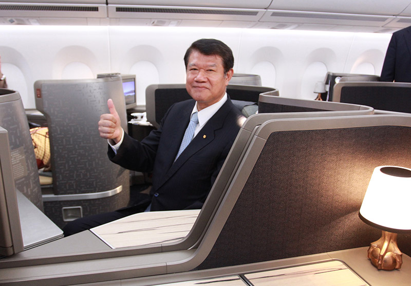 a pic about China Airlines Takes Delivery of First A350